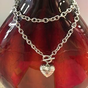 Avon vintage puff heart necklace